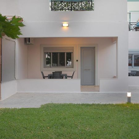 Philippos & Alexandros Apartments Тигаки Экстерьер фото