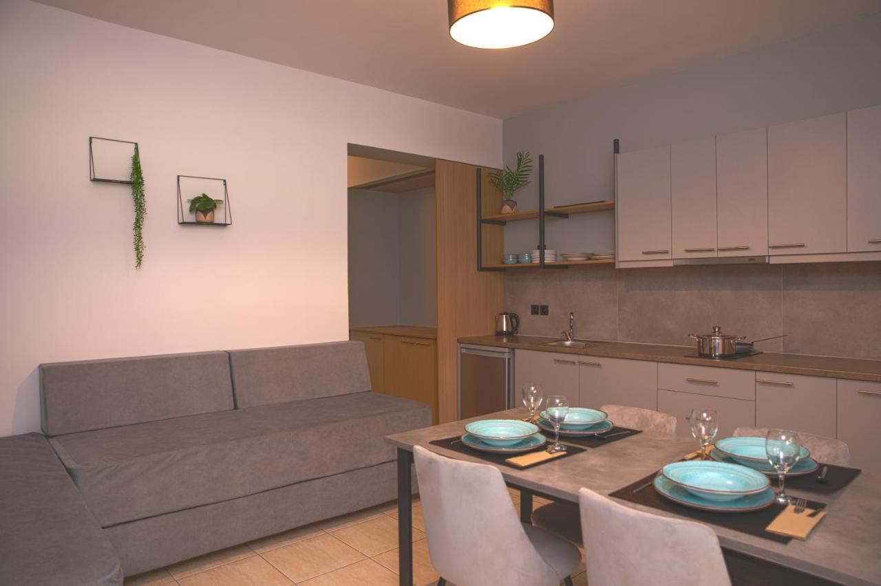 Philippos & Alexandros Apartments Тигаки Экстерьер фото