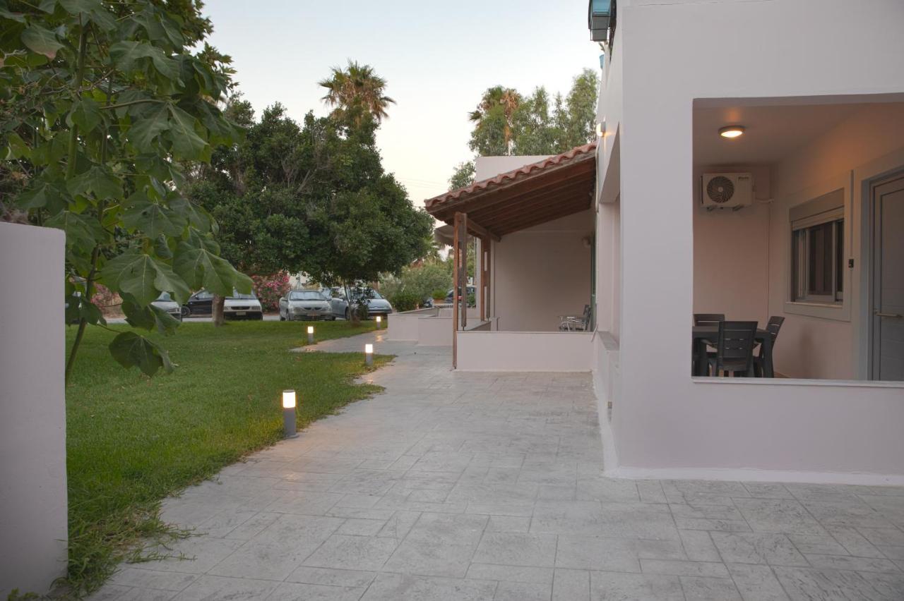 Philippos & Alexandros Apartments Тигаки Экстерьер фото